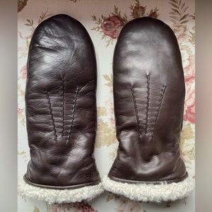 Hestra women’s leather mittens
